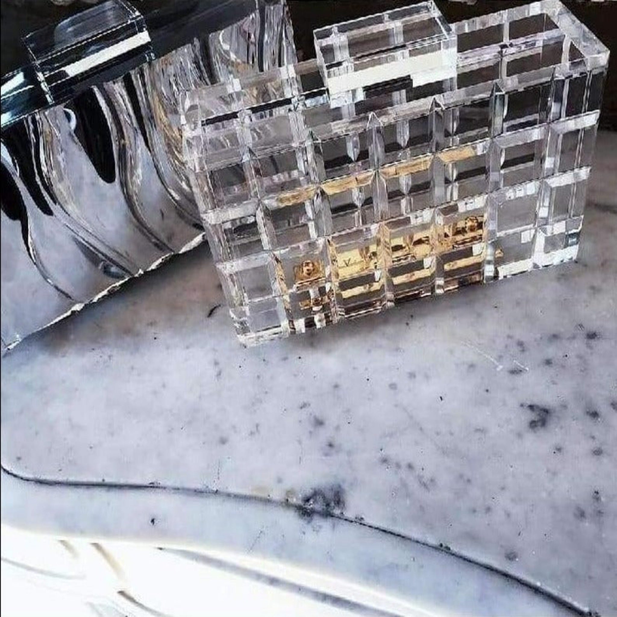 TRENDING - Mavens.Co